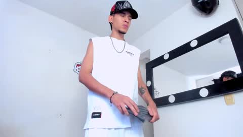 Snapshot of samuel_suarez chatting on May 2026 01:16:01 PM online show from May 2026 01:16:01 PM