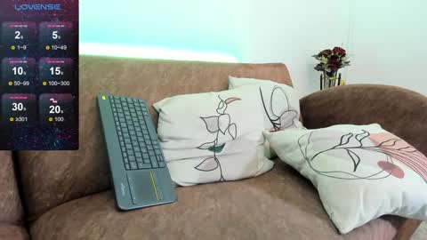 Snapshot of samuel_up chatting on January 2025 10:44:01 AM Samuel online show from January 2025 10:44:01 AM