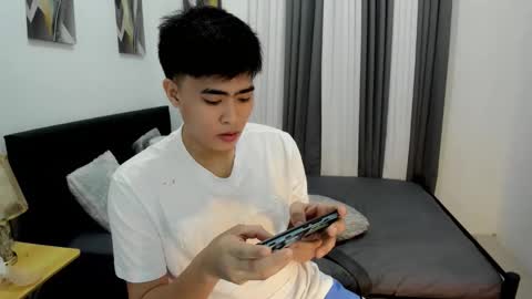 Sam online show from November 2025 12:15:01 PM