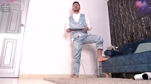 Snapshot of samuelcoopper chatting on November 2025 01:43:01 PM Samuel Coopper online show from November 2025 01:43:01 PM