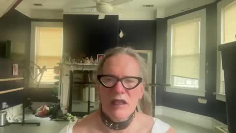 Samuel or Samantha online show from September 2025 06:35:01 PM