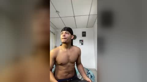 samxx_muscle online show from August 2026 01:57:01 PM