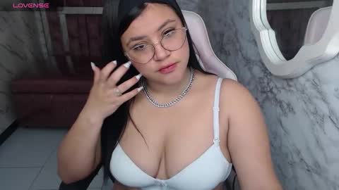 Snapshot of samy_collen_v chatting on February 2026 12:59:02 PM Samy online show from February 2026 12:59:02 PM