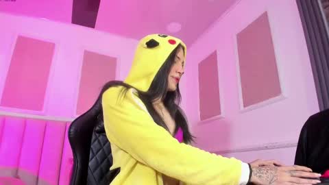 samy foox online show from October 2025 06:14:02 AM