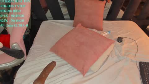 Find me at  when im offline here. online show from December 2024 10:12:01 PM