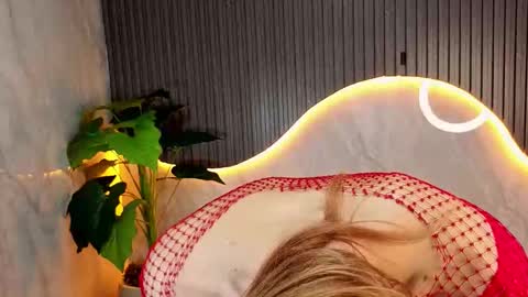 Snapshot of samy_tp chatting on November 2025 08:22:02 PM Samy online show from November 2025 08:22:02 PM