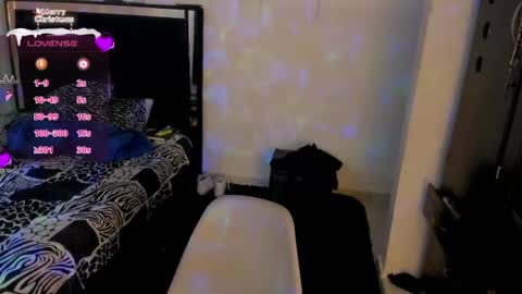 SamyHolbrook online show from December 2024 12:31:01 PM