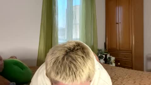 Snapshot of samymoon3 chatting on February 2026 06:05:01 PM Samymoon online show from February 2026 06:05:01 PM