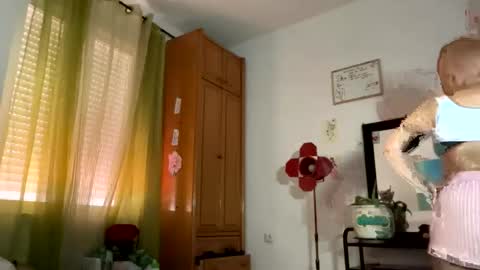 Snapshot of samymoon3 chatting on May 2026 10:23:01 AM Samymoon online show from May 2026 10:23:01 AM