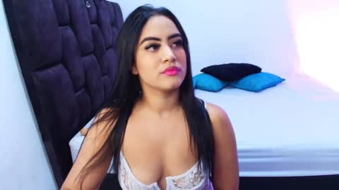 Samy online show from February 2025 11:13:01 PM