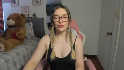 Samanta online show from April 2026 01:39:01 PM