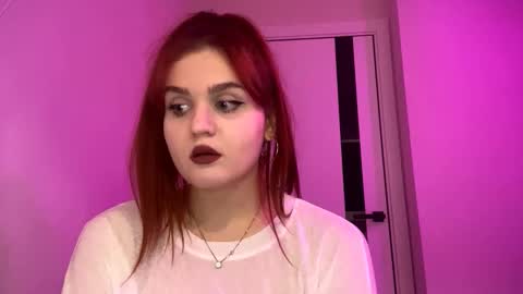 Ava online show from November 2025 06:41:02 PM