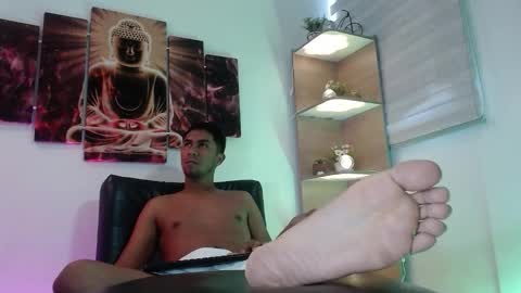 Sander online show from November 2025 08:11:02 PM