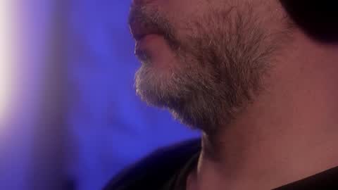 Sanders online show from October 2025 02:15:01 AM