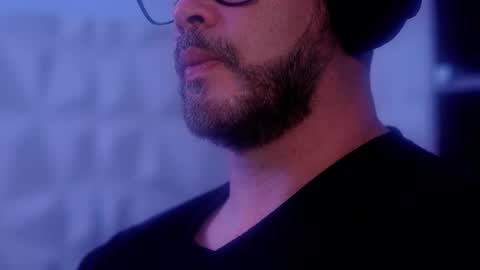 Sanders online show from December 2025 06:53:02 AM