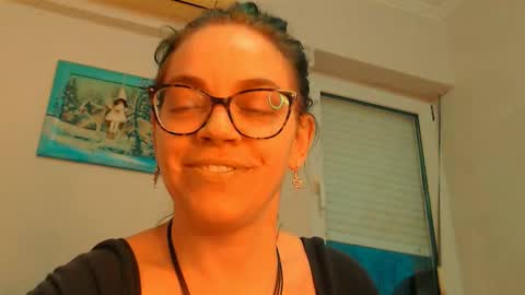 Snapshot of sandra10031989 chatting on March 2026 05:18:01 PM Sandra online show from March 2026 05:18:01 PM