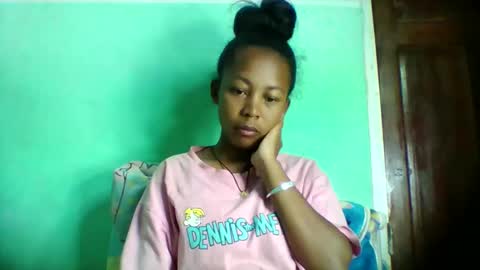 sandra1253099 online show from April 2026 05:46:02 AM