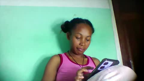 Snapshot of sandra1253099 chatting on April 2026 05:28:01 PM sandra1253099 online show from April 2026 05:28:01 PM