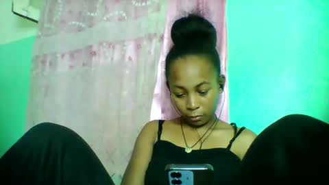 Snapshot of sandra1253099 chatting on May 2026 07:10:01 PM sandra1253099 online show from May 2026 07:10:01 PM