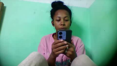 Snapshot of sandra1253099 chatting on May 2026 07:47:01 AM sandra1253099 online show from May 2026 07:47:01 AM