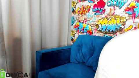 Sandra online show from September 2025 01:29:01 AM