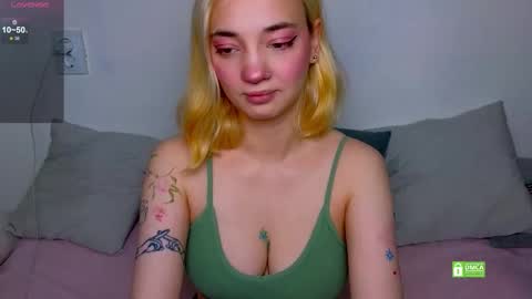 Sandra online show from October 2025 07:39:01 AM