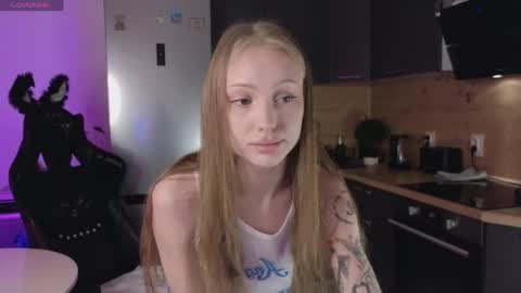 Snapshot of sandra_buika chatting on May 2026 06:58:01 PM Sandra Lillys Page online show from May 2026 06:58:01 PM