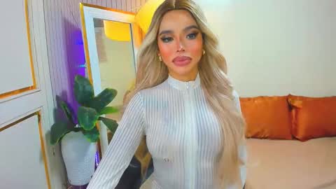 Sandra Hornball online show from December 2025 09:36:02 AM