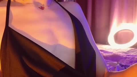 Sandy  online show from March 2025 07:21:02 AM