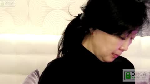 Sandra online show from March 2025 12:37:02 PM