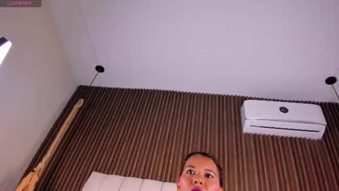 Sandra online show from August 2026 04:04:02 AM