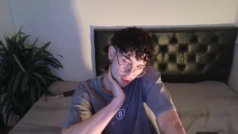 Snapshot of sandro_vitali chatting on October 2025 06:38:01 AM sandro_vitali online show from October 2025 06:38:01 AM