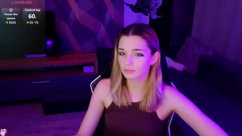 Snapshot of sandy_belle88 chatting on September 2025 06:44:01 PM sandy_belle88 online show from September 2025 06:44:01 PM