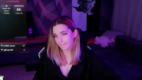 Snapshot of sandy_belle88 chatting on October 2025 06:15:02 PM sandy_belle88 online show from October 2025 06:15:02 PM