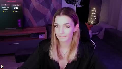 Snapshot of sandy_belle88 chatting on November 2025 07:27:01 PM sandy_belle88 online show from November 2025 07:27:01 PM