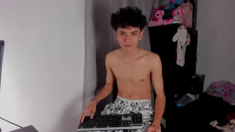 sandy_straw online show from April 2026 04:26:01 PM
