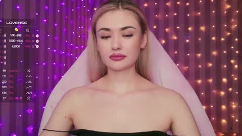 Sandy online show from March 2025 08:40:02 AM