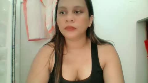sangrealena4u online show from November 2025 05:34:01 PM