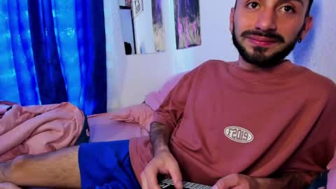 Snapshot of santi_mateo chatting on May 2026 07:09:01 PM Santi online show from May 2026 07:09:01 PM