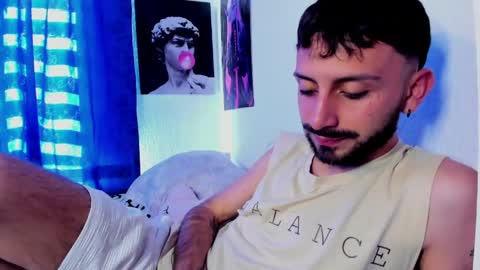 Snapshot of santi_mateo chatting on May 2026 09:21:02 PM Santi online show from May 2026 09:21:02 PM