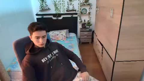 Snapshot of santi_ss chatting on July 2026 02:29:01 PM santi_ss online show from July 2026 02:29:01 PM