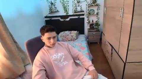 Snapshot of santi_ss chatting on July 2026 02:21:01 PM santi_ss online show from July 2026 02:21:01 PM
