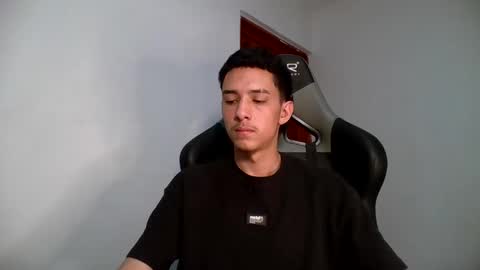 Snapshot of santi_twink19 chatting on February 2025 12:46:01 AM santi_twink19 online show from February 2025 12:46:01 AM