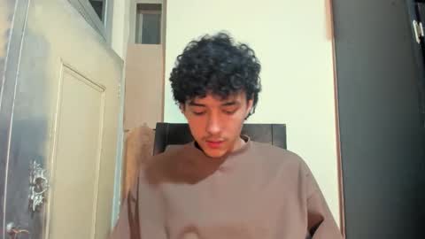 Snapshot of santi_twink19 chatting on November 2025 05:43:01 AM santi_twink19 online show from November 2025 05:43:01 AM