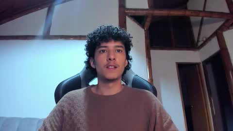 Snapshot of santi_twink19 chatting on February 2026 05:19:02 AM santi_twink19 online show from February 2026 05:19:02 AM