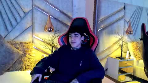 SantiAbader online show from November 2025 12:05:02 PM