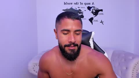 Snapshot of santiago_huntt chatting on September 2025 02:11:02 AM santiago_huntt online show from September 2025 02:11:02 AM