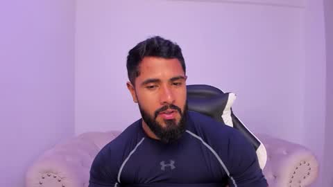 Snapshot of santiago_huntt chatting on December 2025 01:11:01 AM santiago_huntt online show from December 2025 01:11:01 AM