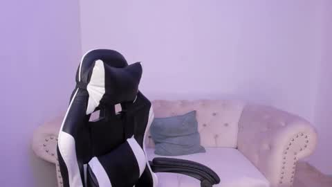 Snapshot of santiago_huntt chatting on February 2026 12:50:02 PM santiago_huntt online show from February 2026 12:50:02 PM