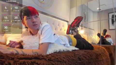 SANTIAGO  online show from March 2026 10:46:01 PM